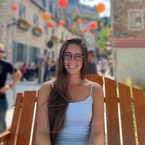 Meet your Posher, Laurie-anne